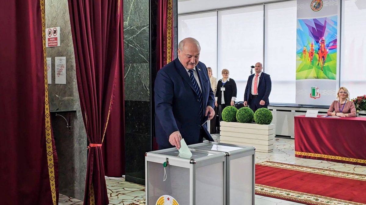 V Bělorusku jsou nejčestnější volby na světě, prohlásil Lukašenko